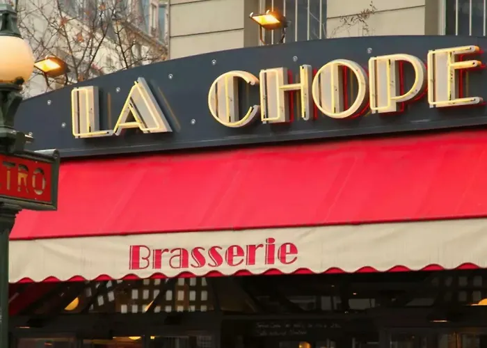 De Charme De 60 M2 Entre Montmartre Et Batignolles