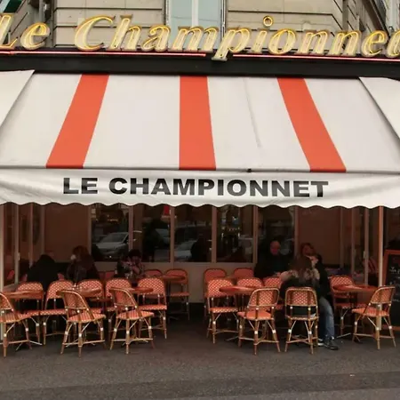 De Charme De 60 M2 Entre Montmartre Et Batignolles Apartment